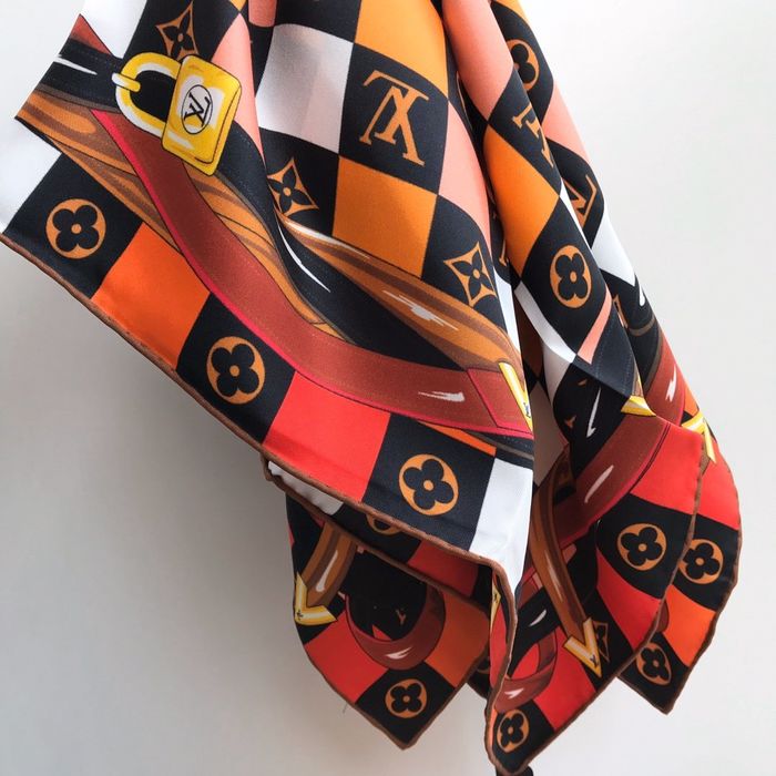 Louis Vuitton Scarf LVS00107